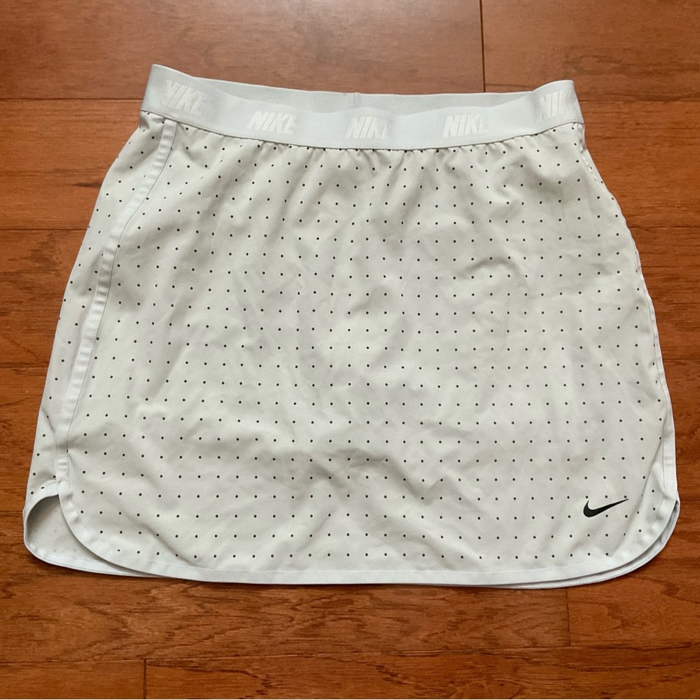 Nike Dri-Fit White, Black Polka Dot Athletic Skirt With Attached Shorts Size XL